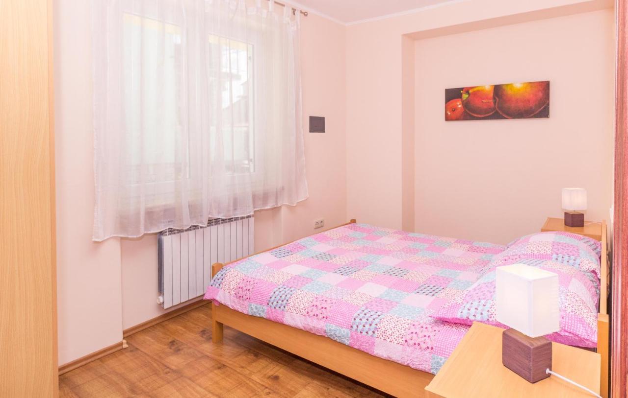 Apartments Balach Πόρετς Εξωτερικό φωτογραφία
