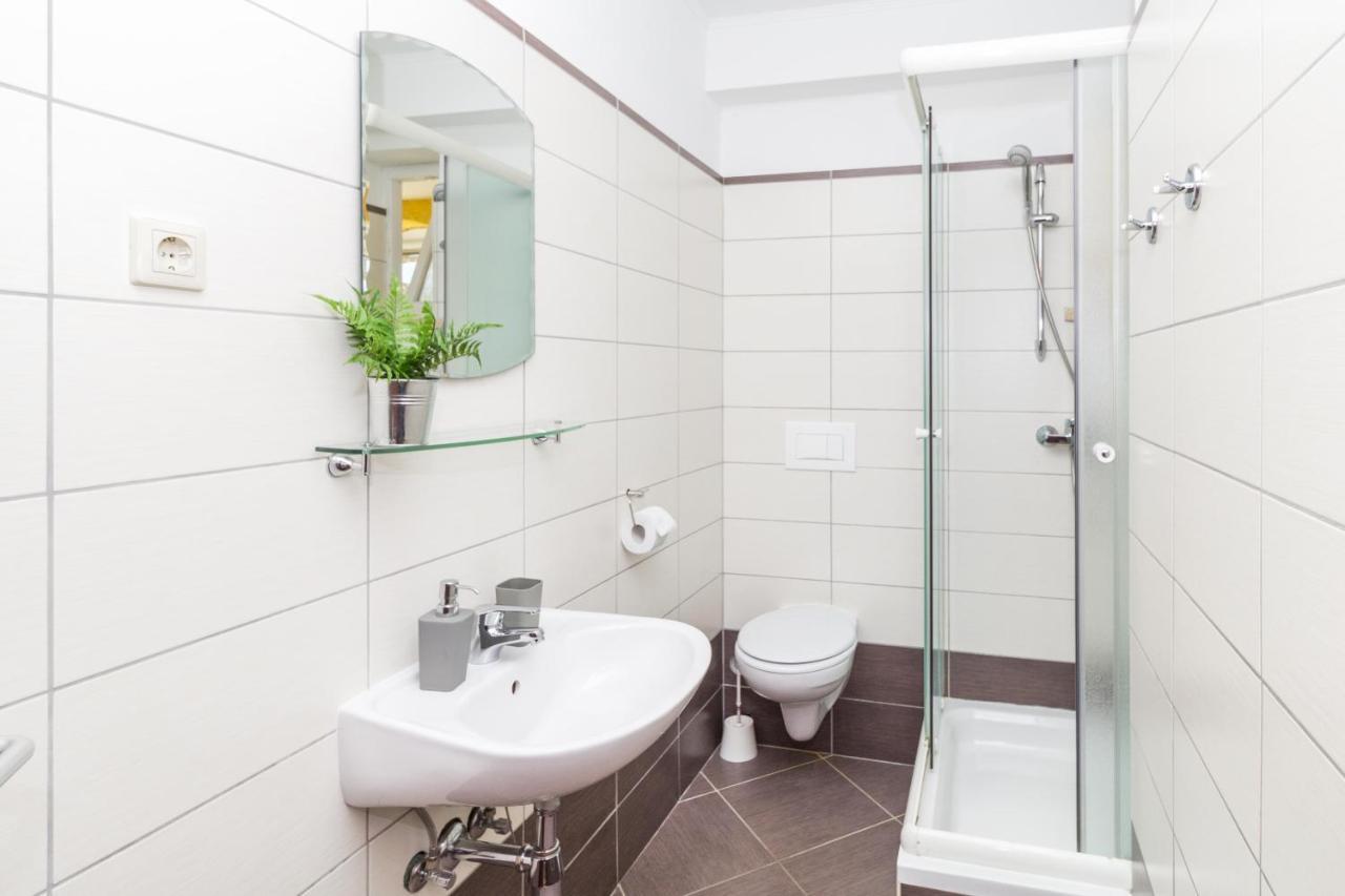 Apartments Balach Πόρετς Εξωτερικό φωτογραφία