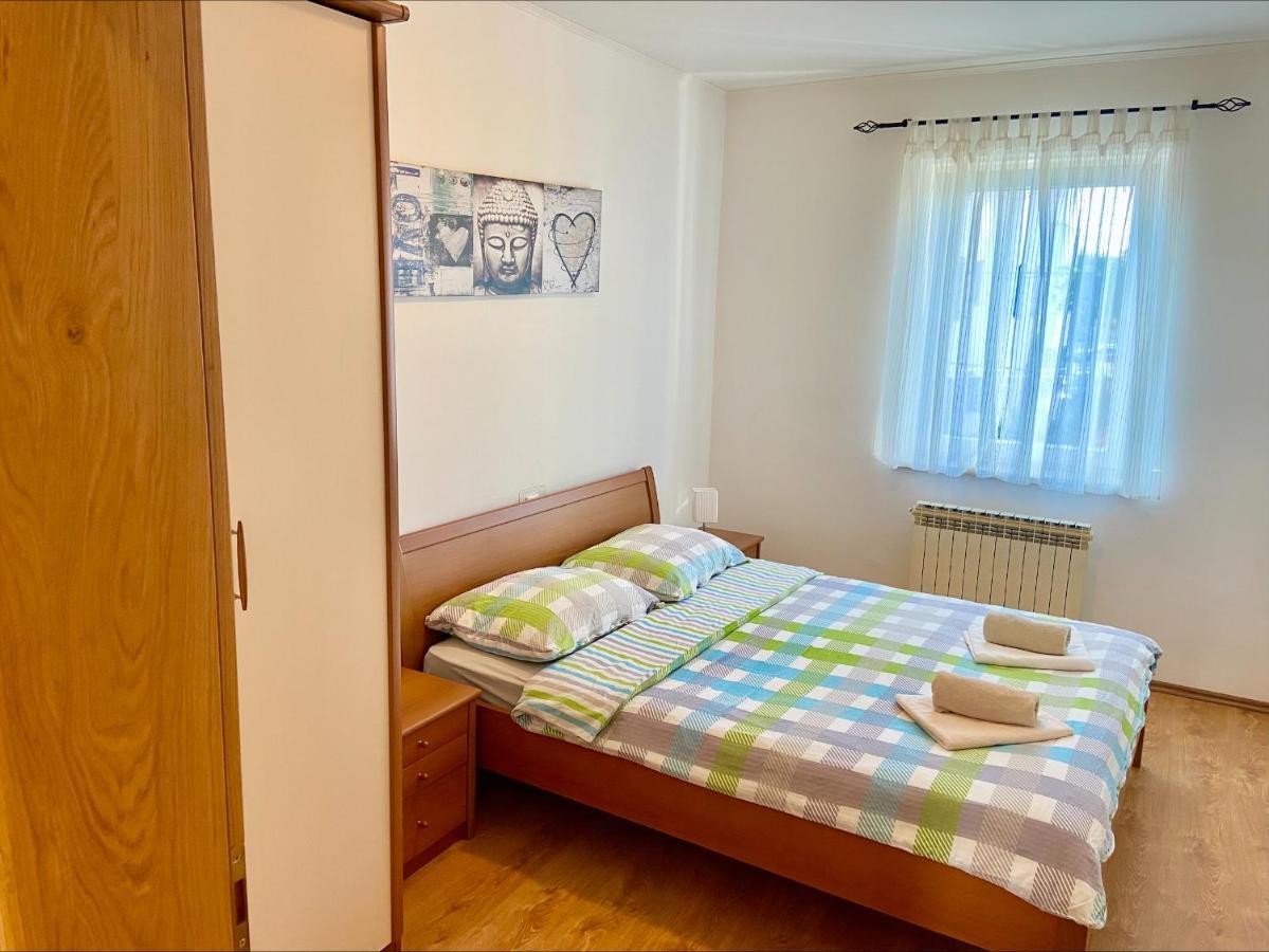 Apartments Balach Πόρετς Εξωτερικό φωτογραφία